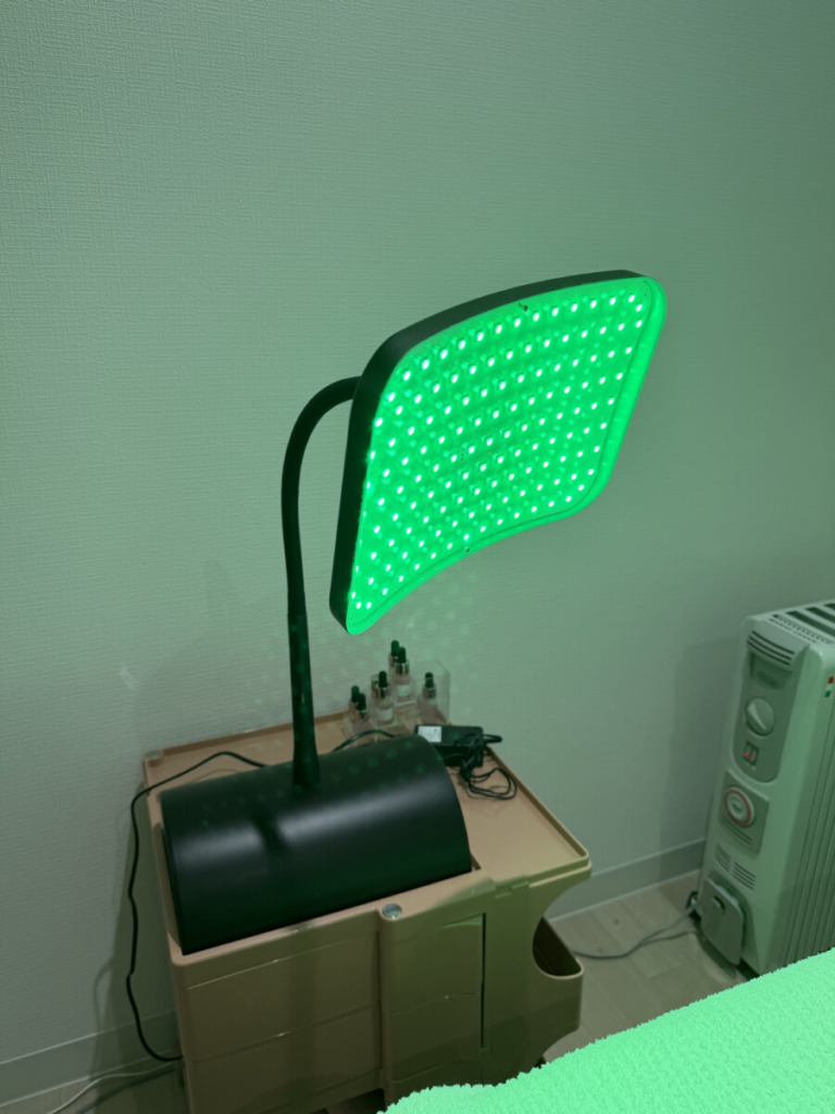 メラニンケアのLEDライト緑
