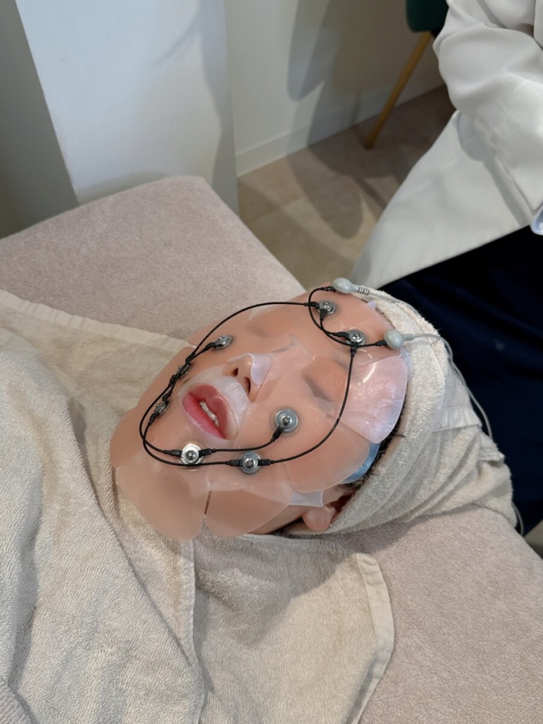 名古屋エステBIZINの整形に頼らない造顔をたちばなありすが体験