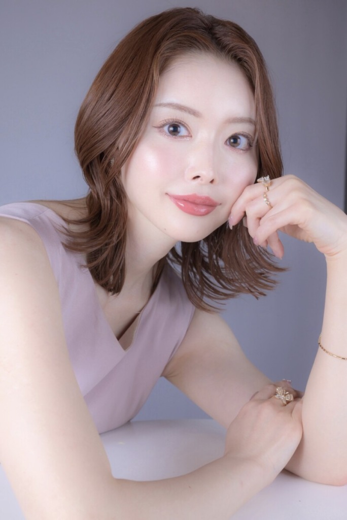 美容家・松田唯花が体現する、人生を変える美容とは｜キャバ嬢×美容メディア【Luxe Glow】美容医療・スキンケア・愛用コスメ紹介