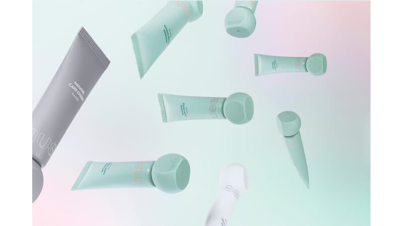 nuse ムースケアチークハンディの画像